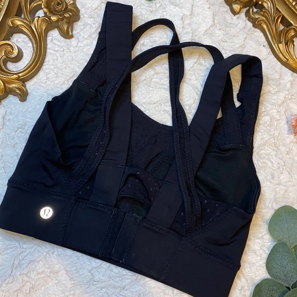 Black Lululemon Sports Bra